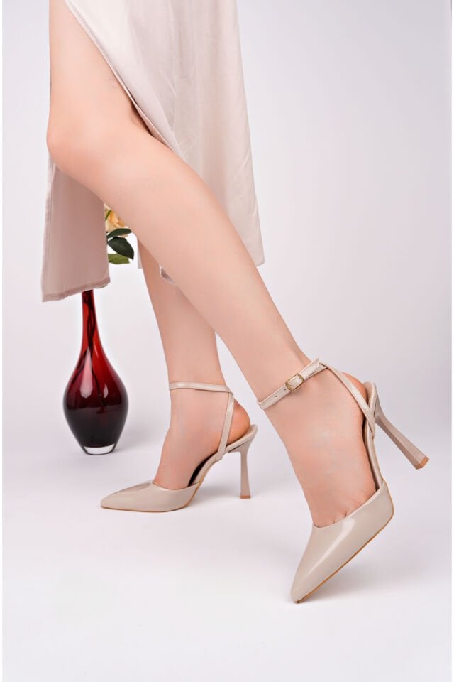 Rugan Kadın Günlük Şık Topuklu Ayakkabı Bej - 40