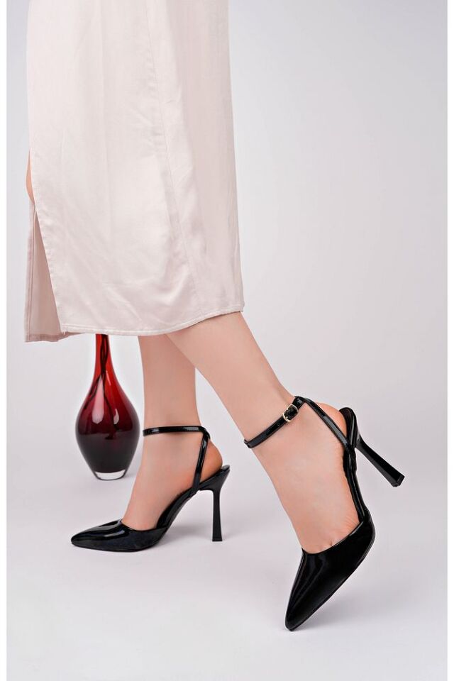 Rugan Kadın Günlük Şık Topuklu Ayakkabı Meira Siyah - 39