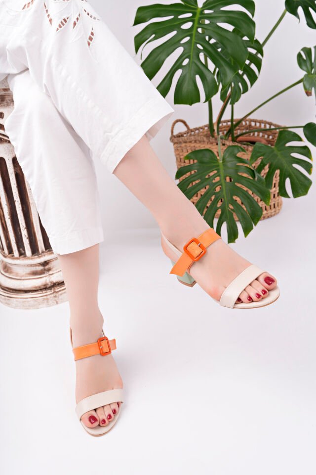 Renkli Kadın Günlük Şık Topuklu Ayakkabı Bej - 37