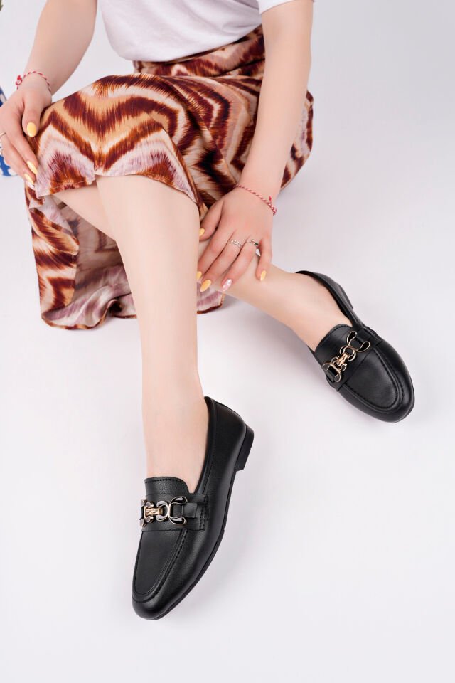 Babet Toka Detaylı Günlük Ayakkabı Yelira Siyah - 40