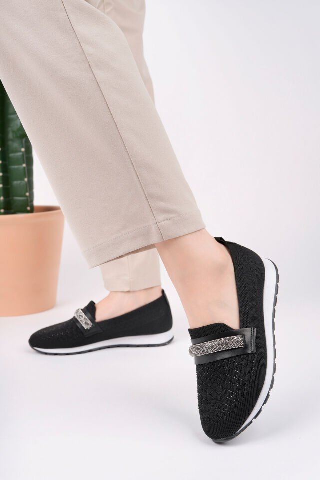 Taş Detaylı Günlük Spor Babet Levara Siyah - 36