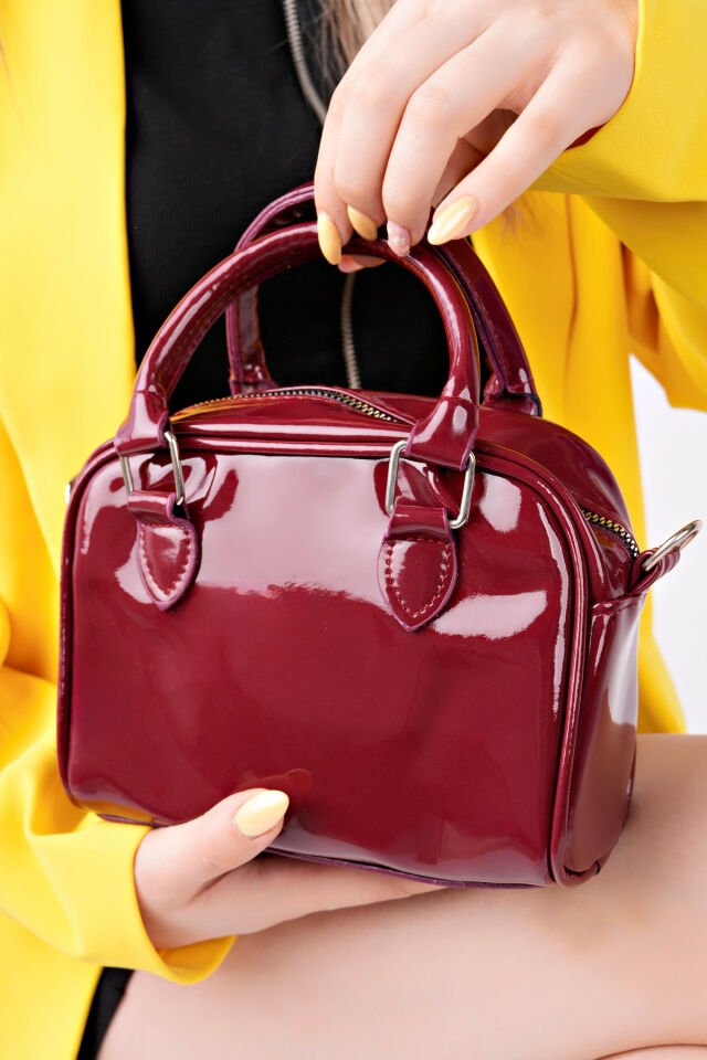 Rugan Mini Kadın Çanta El ve Omuz Askılı Kırmızı Rugan - Tek Ebat