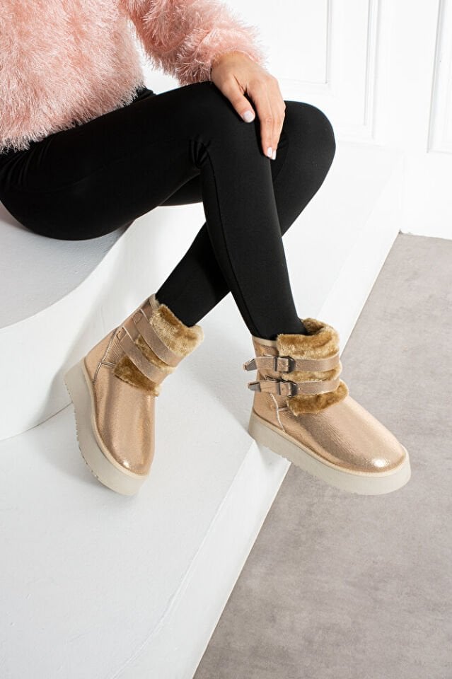 Kadın Şık Günlük Bot Bruna