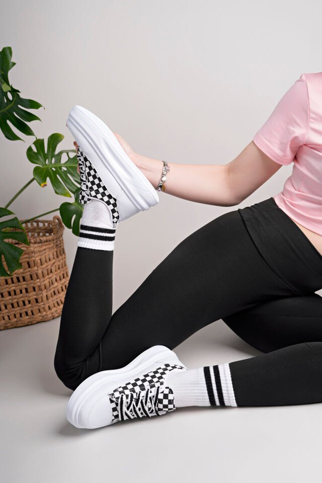 Kadın Yüksek Taban Dama Desenli Günlük Ayakkabı Beyaz Siyah - 36