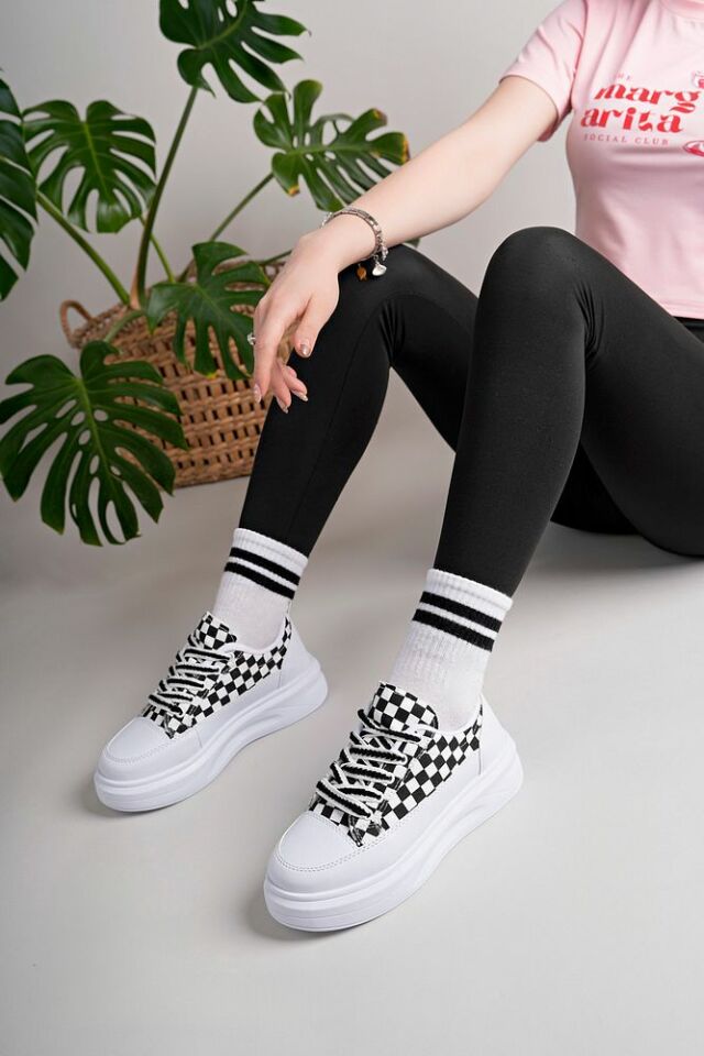 Kadın Yüksek Taban Dama Desenli Günlük Ayakkabı Lavira Beyaz Siyah - 38