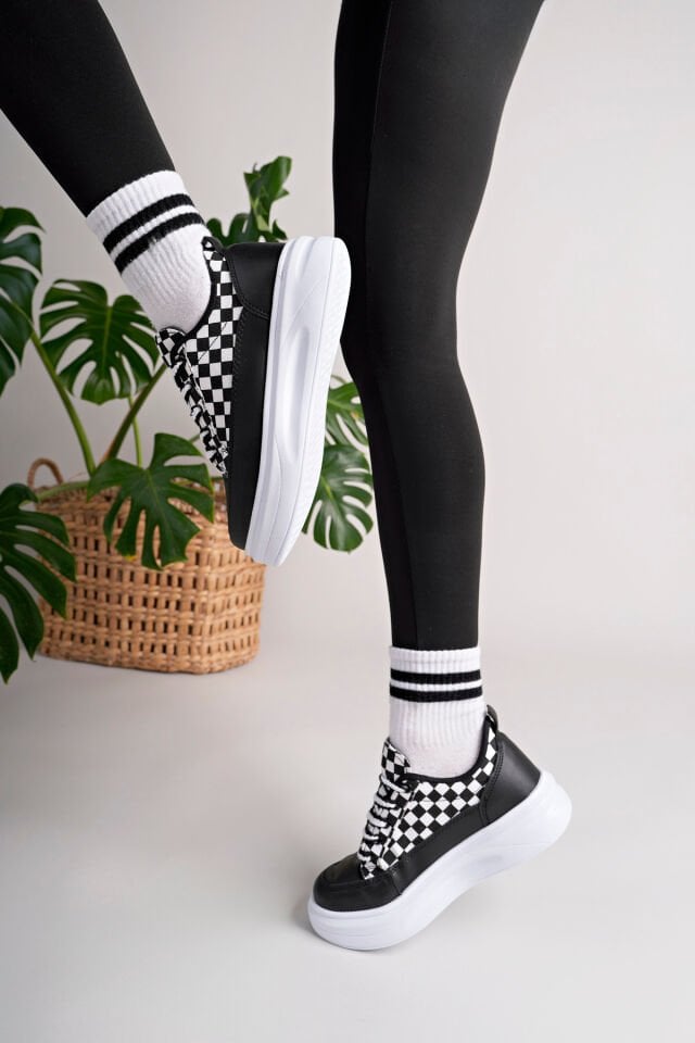 Kadın Yüksek Taban Dama Desenli Günlük Ayakkabı Siyah Beyaz - 39